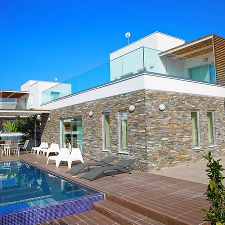 The Luxury Papadakis Вилла
